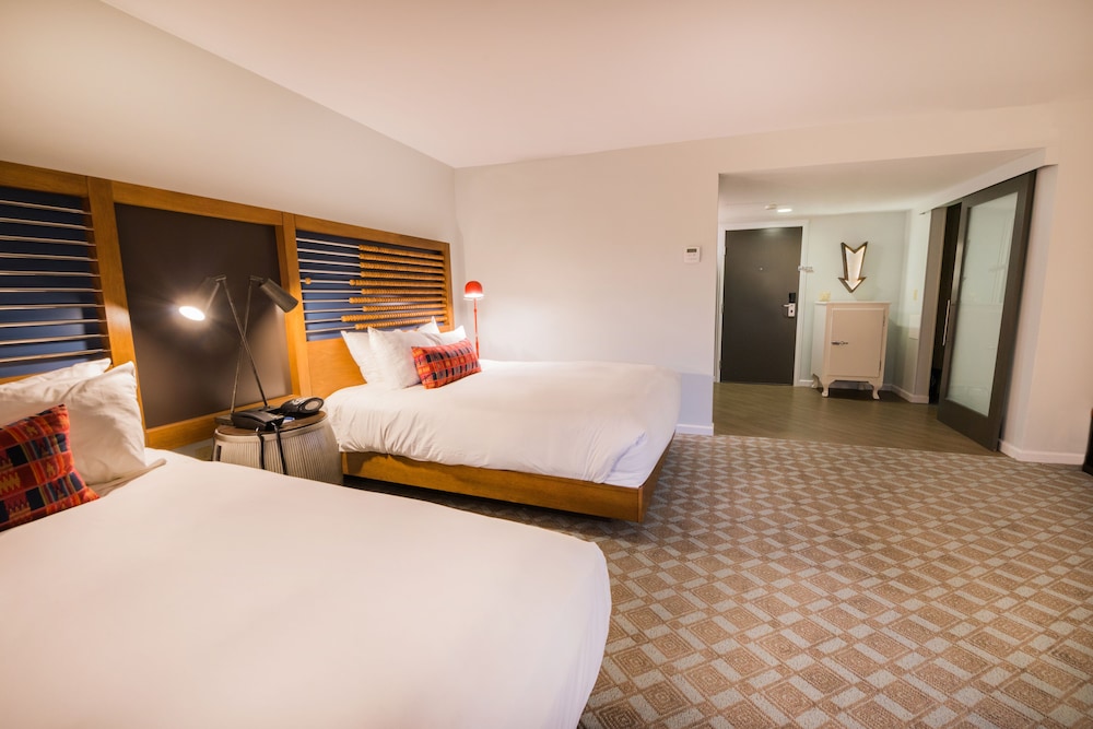 ROOM, 2 QUEEN BEDS, FOREST VIEW, ACCESSIBLE