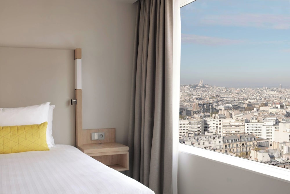 Room, King Bed, Sacre Coeur View، Courtyard Paris Gare de Lyon 4/6