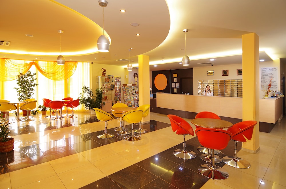 Plamena Palace 6/50