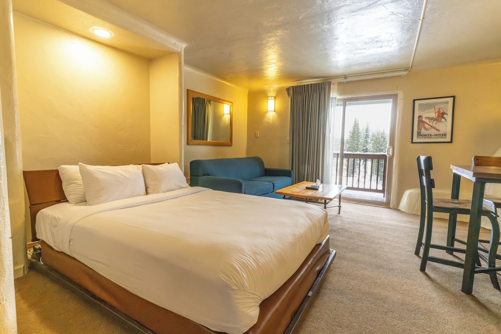 Sioux Lodge Suites by Grand Targhee Resort 15/50