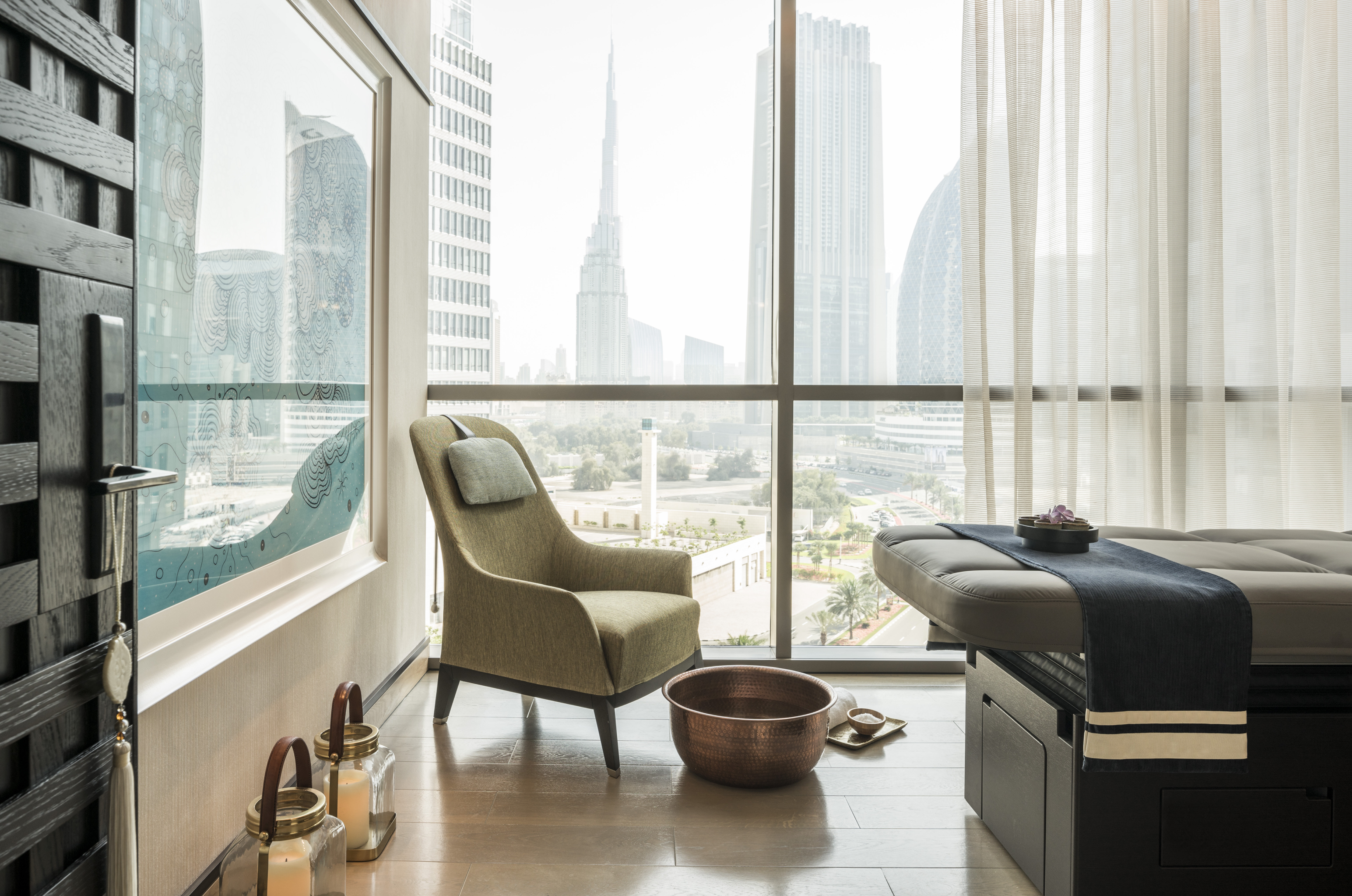 Four Seasons Hotel Dubai International Financial Centre 81/86