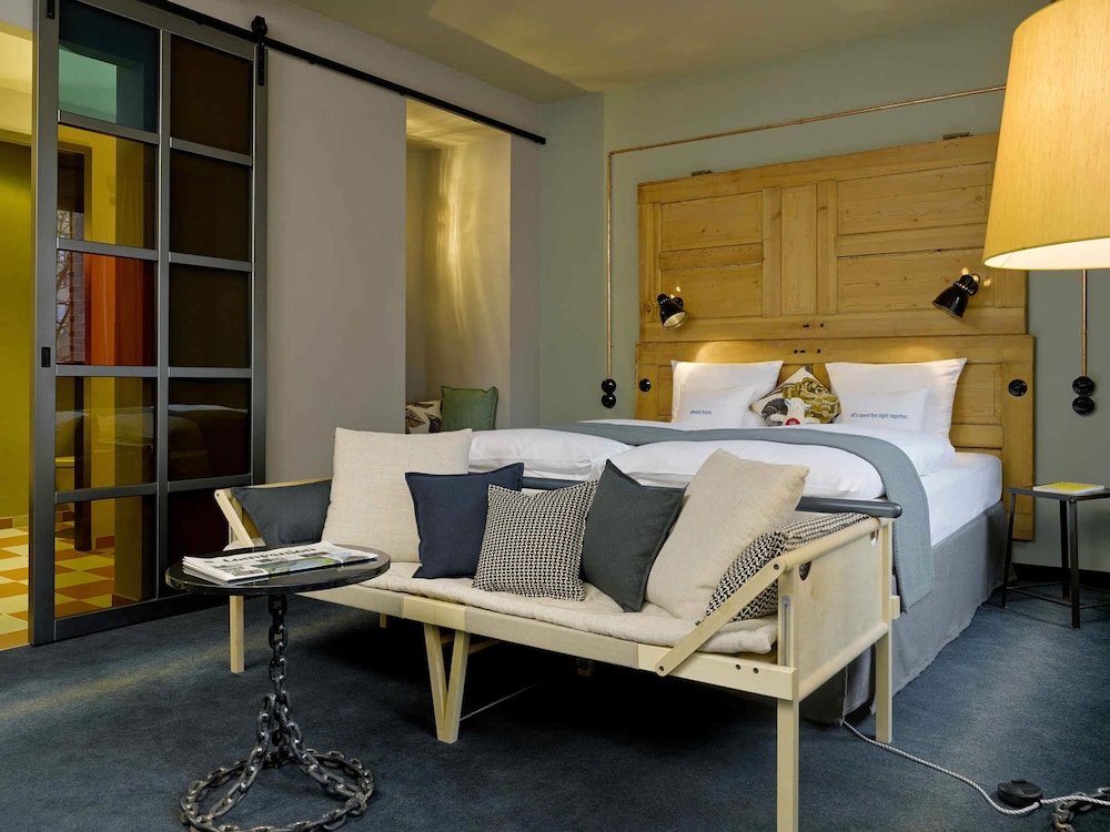25Hours Hotel Altes Hafenamt 13/68