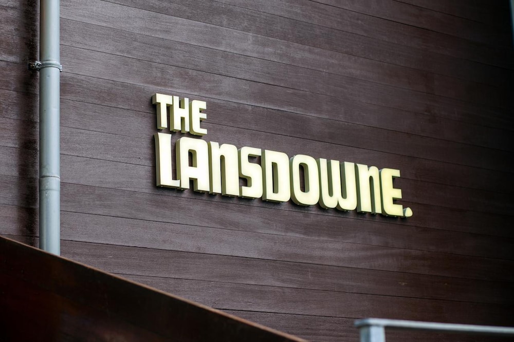 The Lansdowne Hotel 21/30