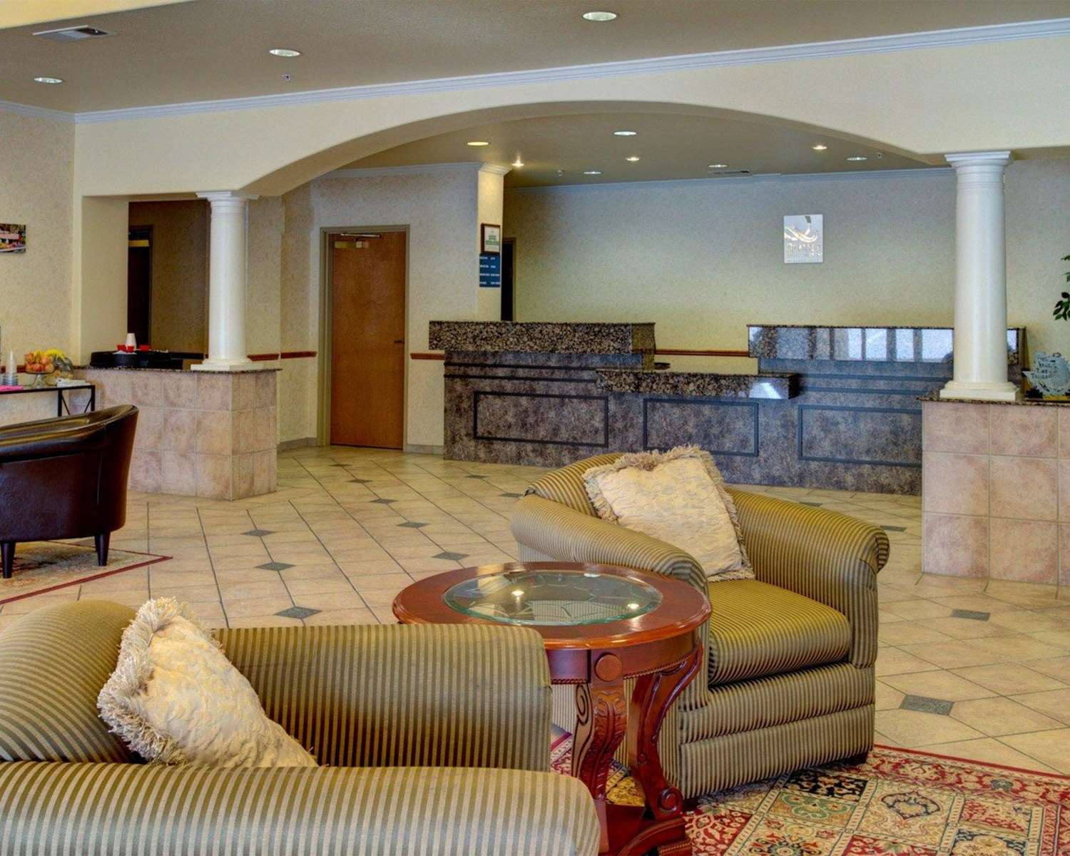 Quality Inn & Suites Glen Rose 17/23