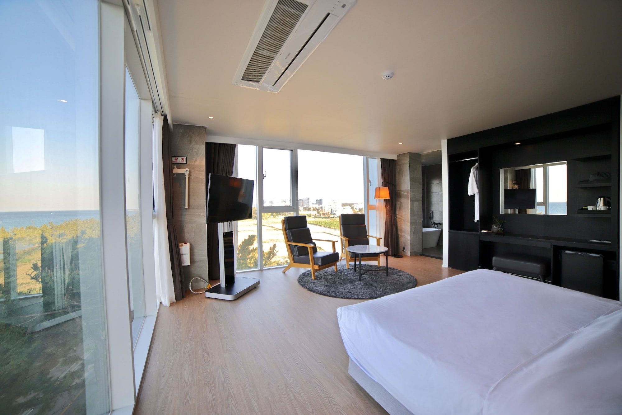 OCEAN, PANORAMA, SUITE