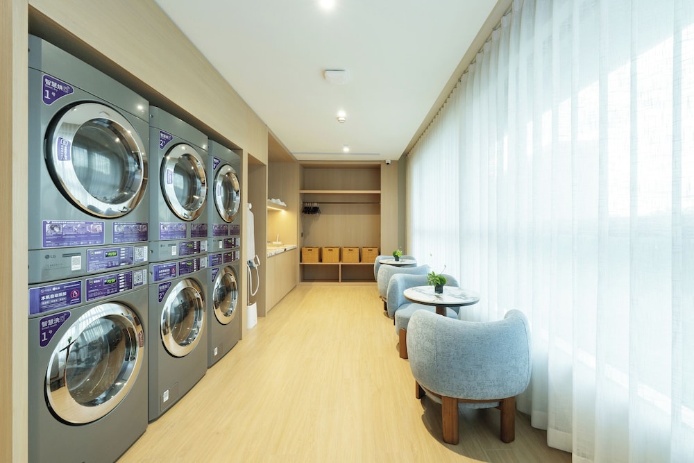 Mercure Guangzhou Baiyun International Airport 26/44