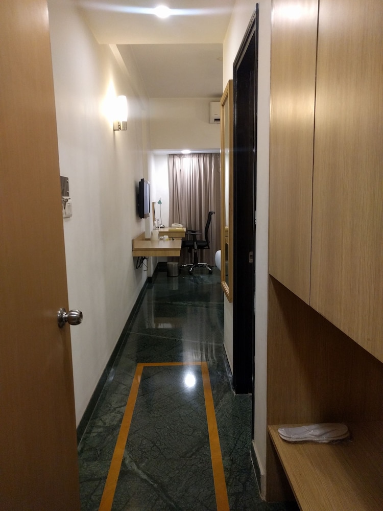Lemon Tree Hotel Udyog Vihar Gurgaon 23/47