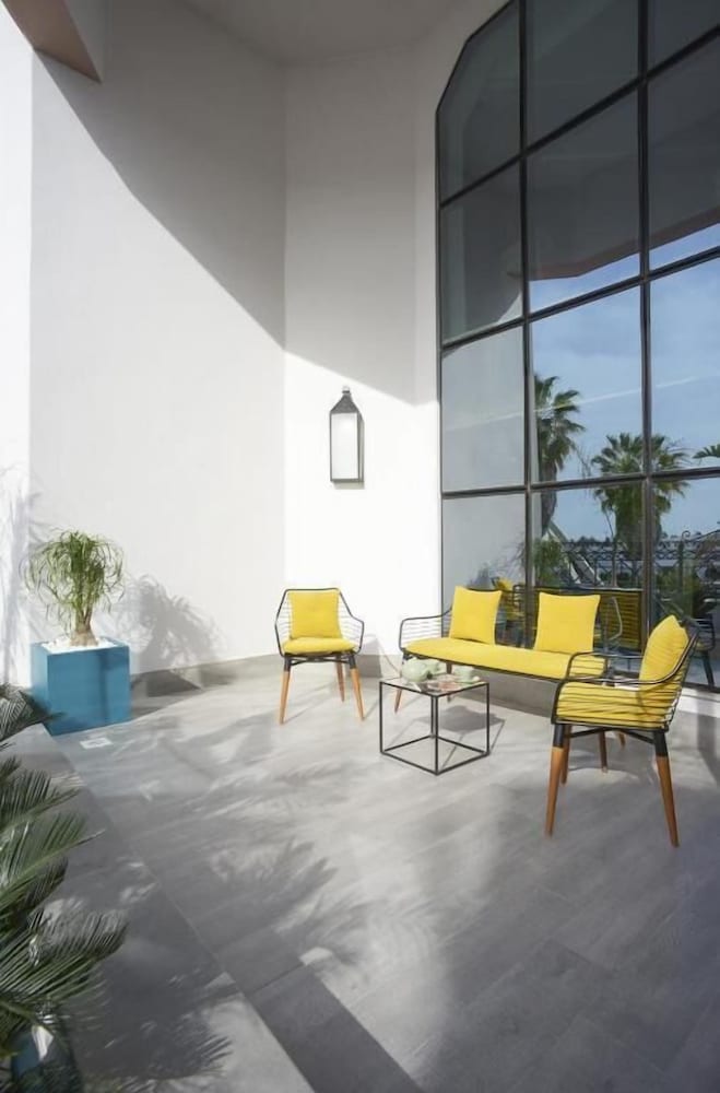 Maia Hotel Suites 17/44