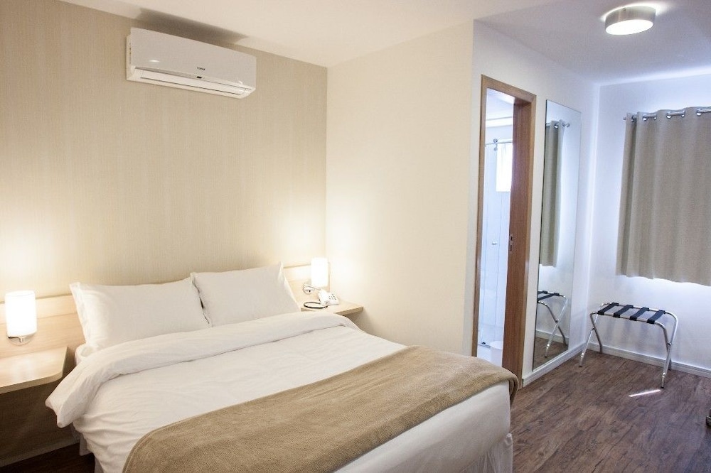 HOTEL ARUJA 4/18