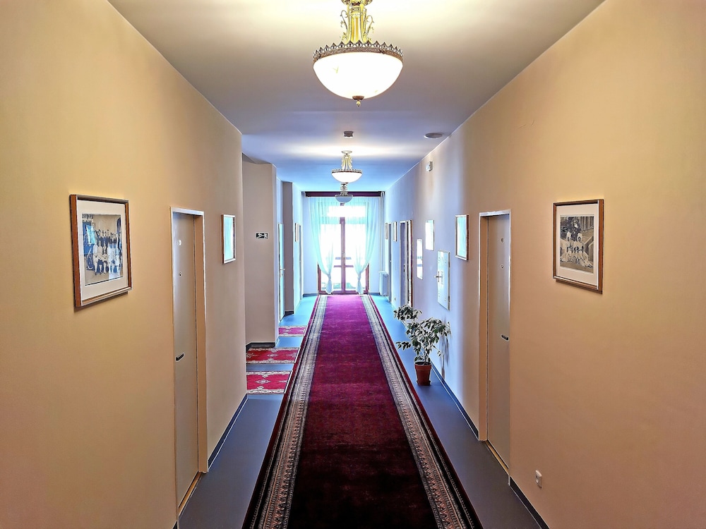 Best Western Hotel Grand 25/50