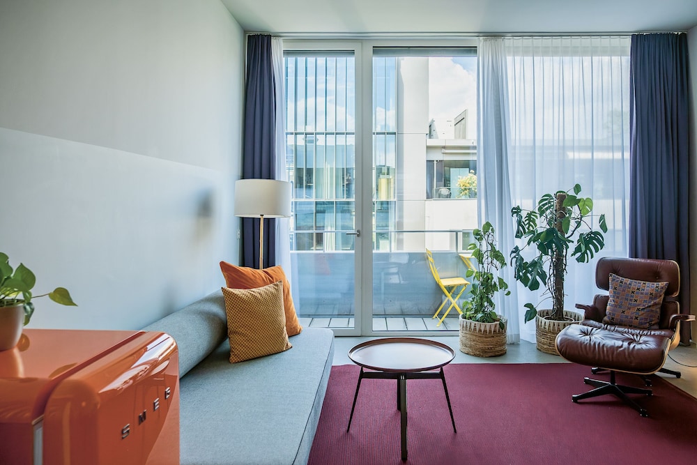 Nomad Design Lifestyle Hotel 55/73