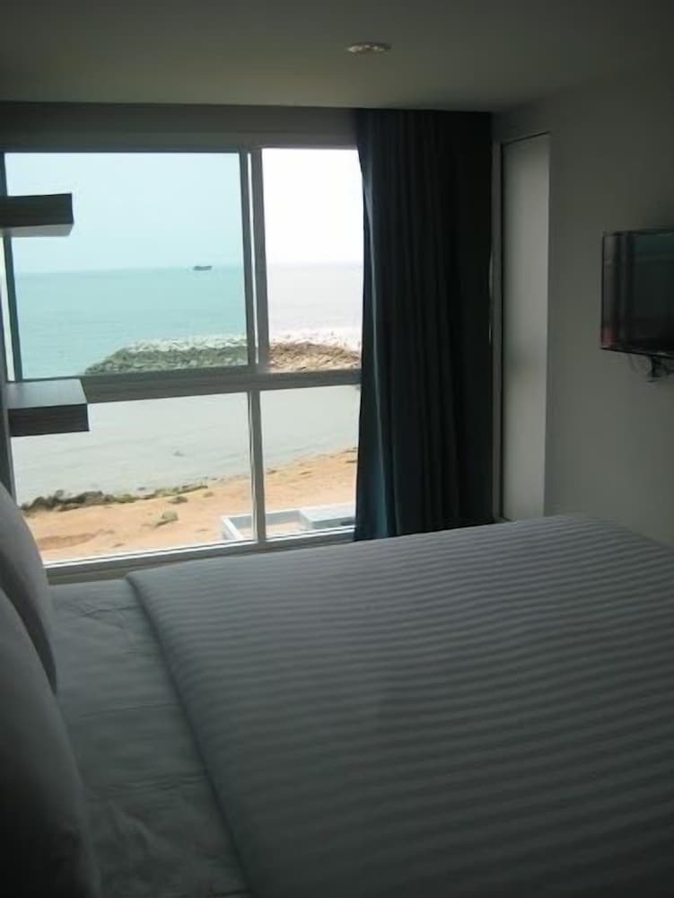 Nantra Pattaya Baan Ampoe Beach 13/40