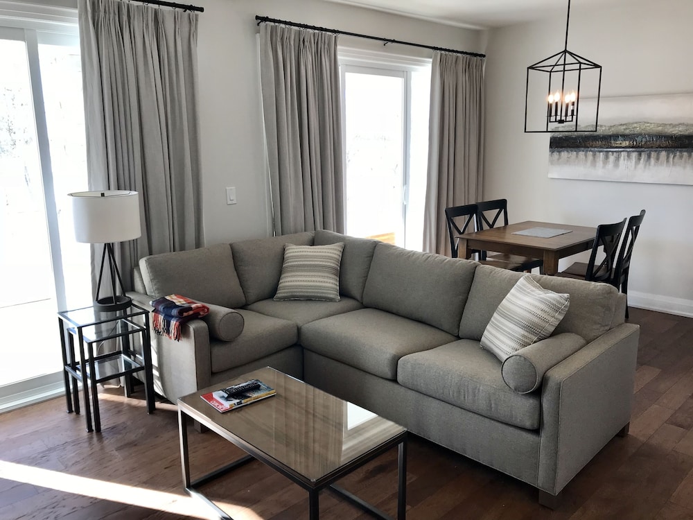 Touchstone Resort 36/57