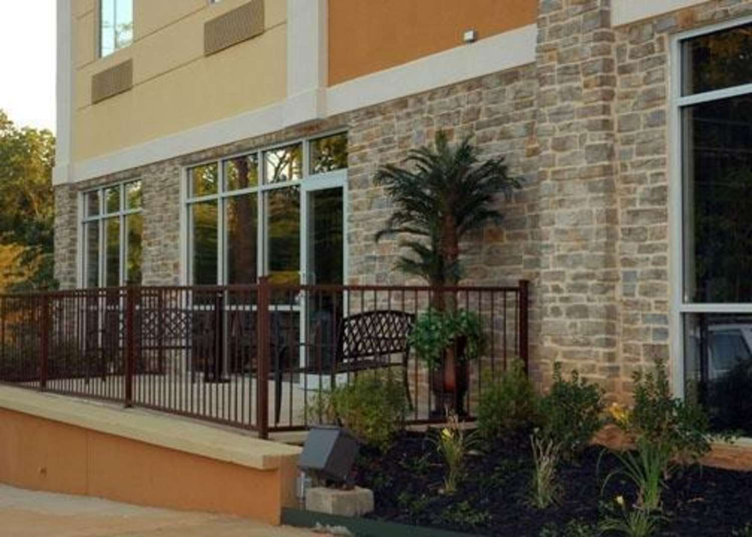 Comfort Suites Kilgore 2/17