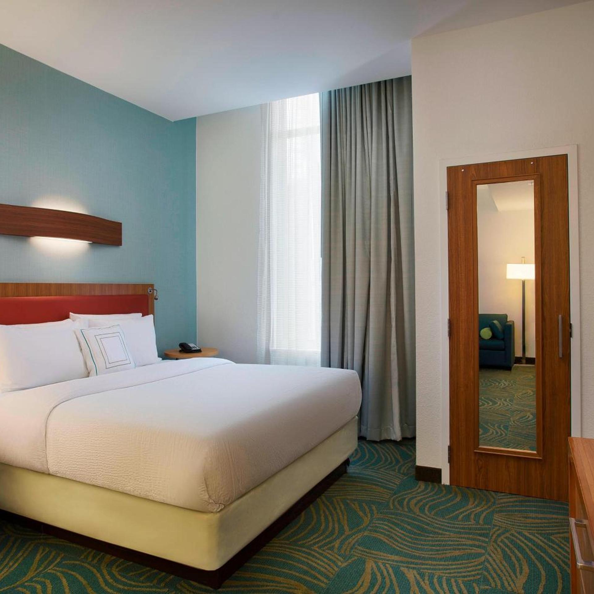 Studio, King Bed, Sofa, Bathtub, Accessible