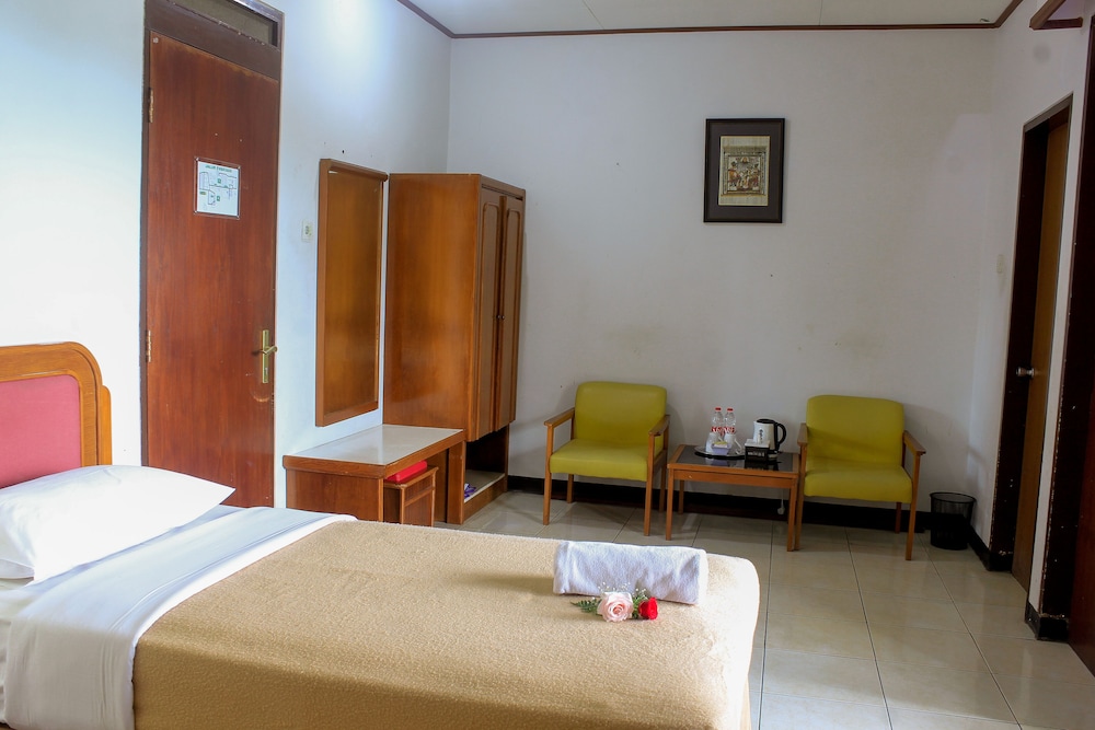 Amanda Hills Hotel 22/47
