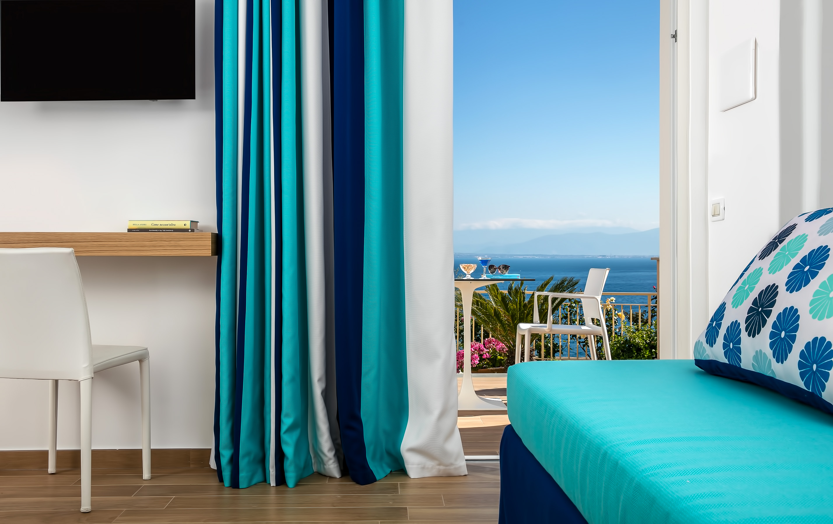 Comfort, Deluxe, Sea View, Private Garden, Patio
