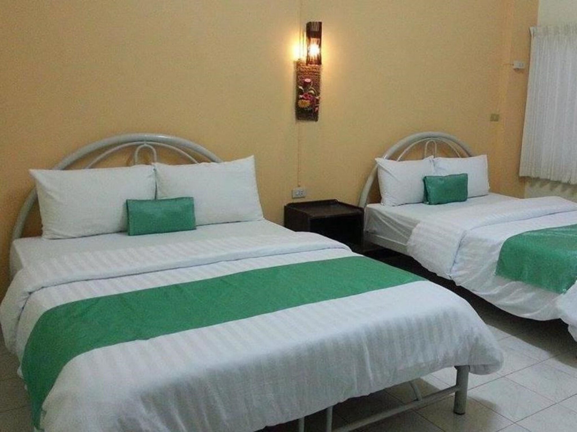 Room, Triple, 1 Double and 1 Single Bed