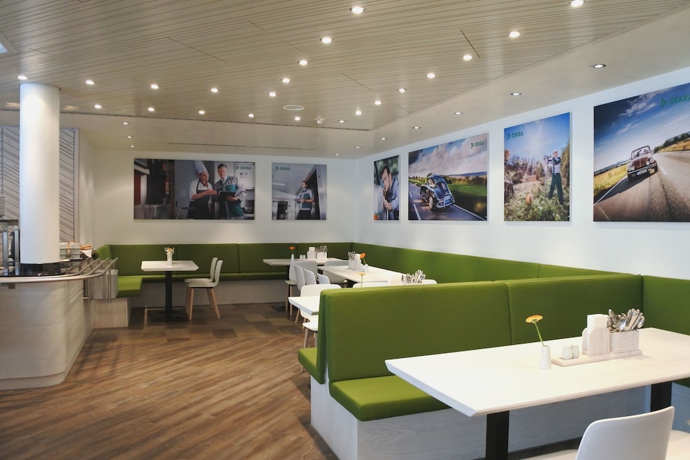Dekra Congresshotel Wart 30/50