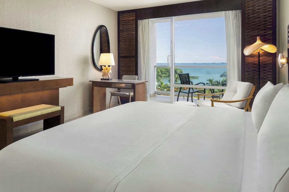 Premium, 2 Queen Beds, Ocean View