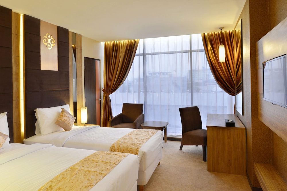 Grand Tjokro Jakarta 20/68