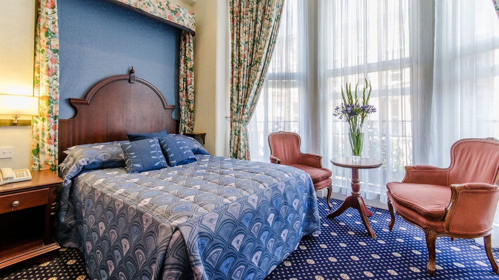 LA PLACE HOTEL 34/77