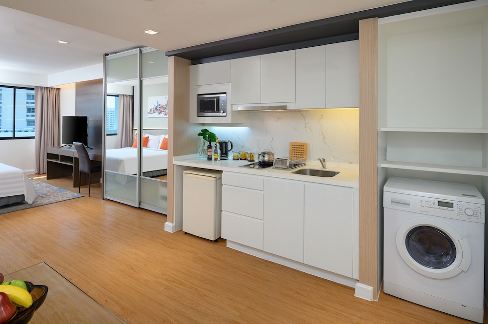 PARKROYAL Suites Bangkok 41/65