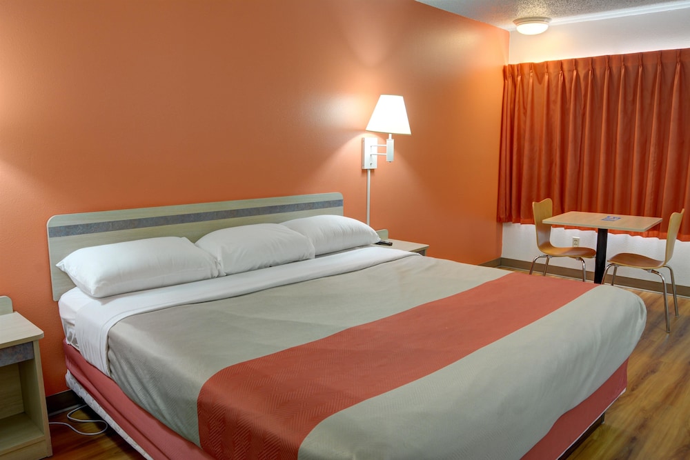 Motel6 Bend, OR 13/58