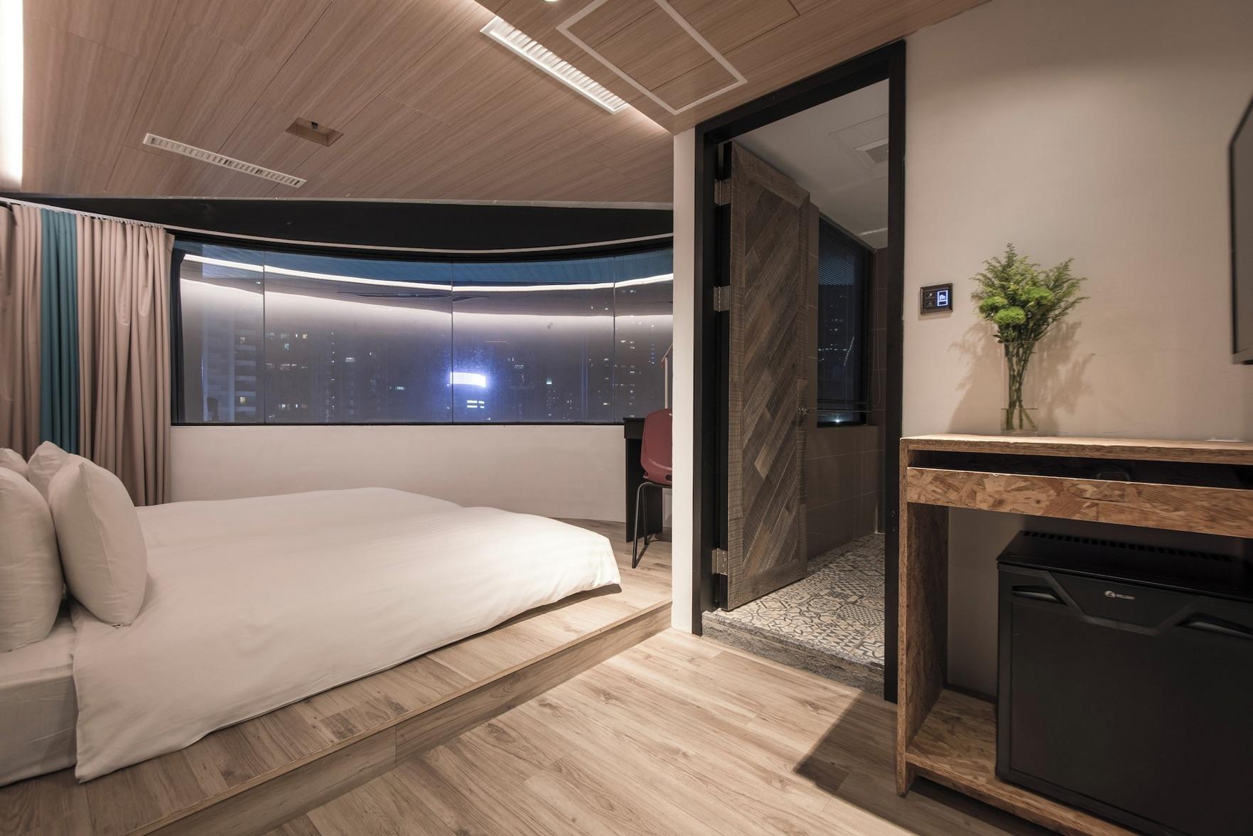 Room, Twin Beds, No Parking