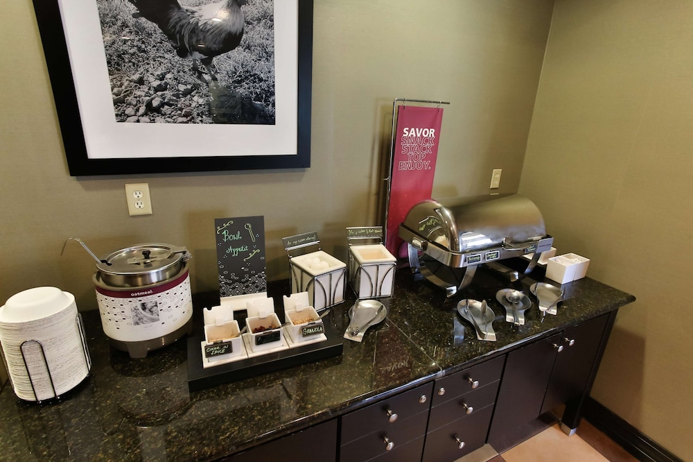 Hampton Inn And Suites Middlebury In 35/42