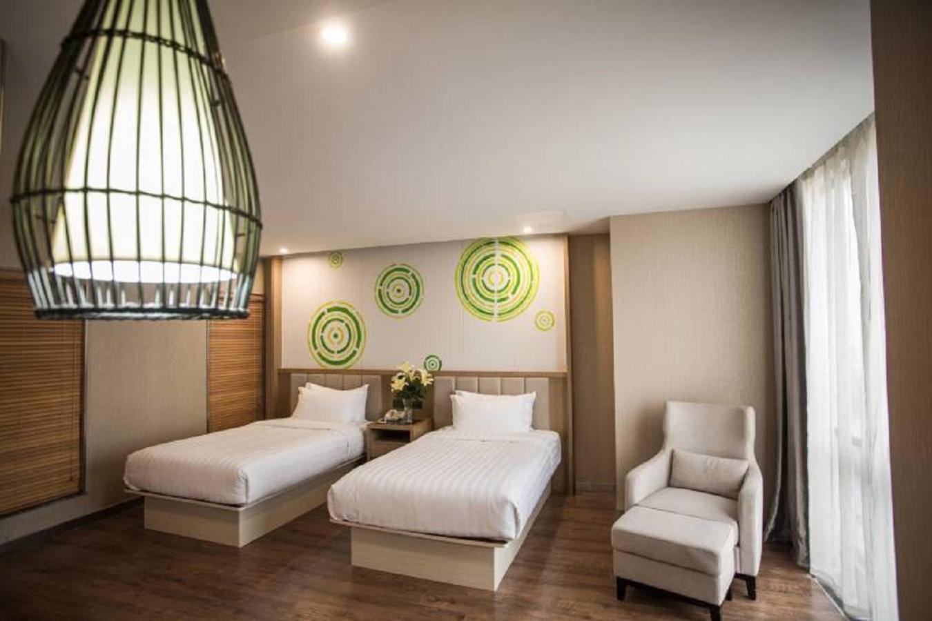 GreenTree Inn Taizhou Golden Eagle Shopping Center Dongfeng Road Express Hotel 18/39