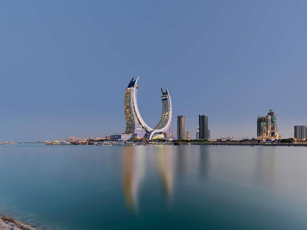 Fairmont Doha 60/65