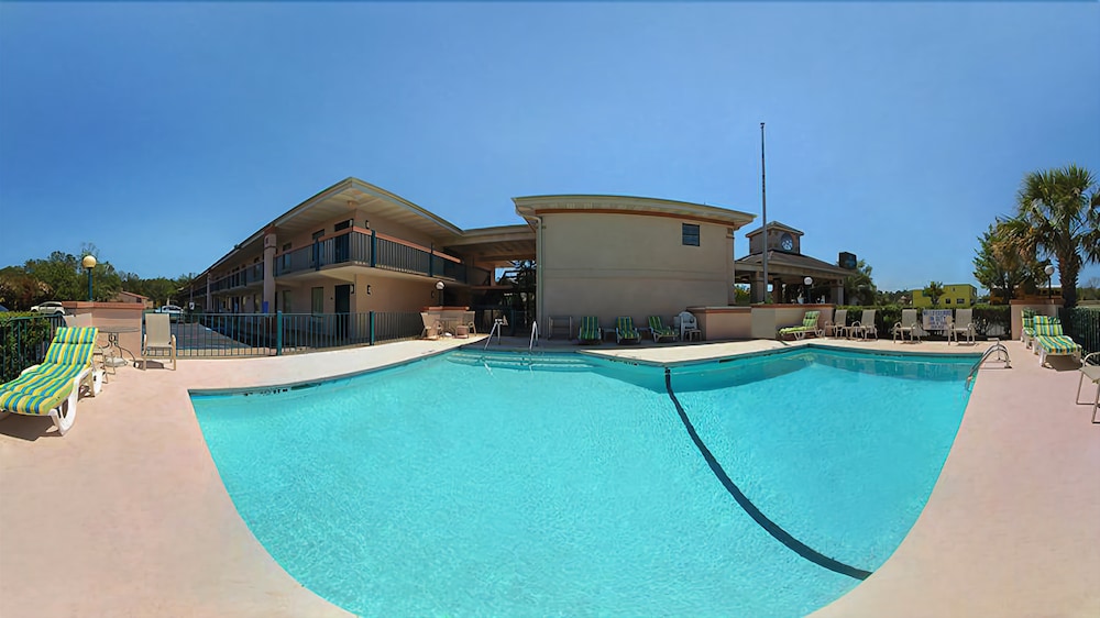 Quality Inn Goose Creek Charleston 24/35