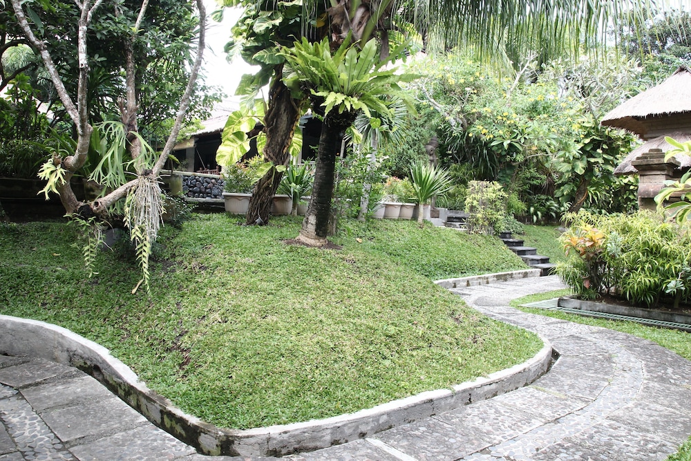 BALI AGUNG VILLAGE 44/60