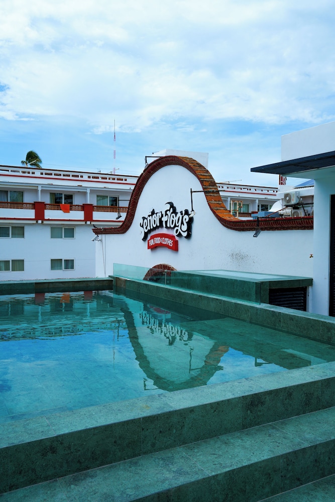 Loft Hotel Malecon Vallarta 60/63