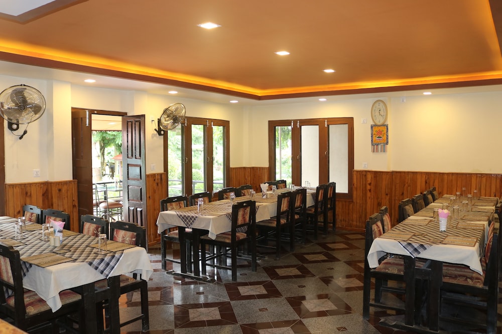 Chitwan Village Resort 31/39