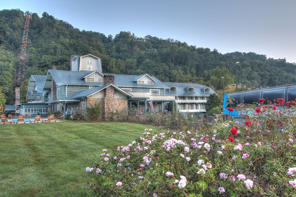 The Historic Gatlinburg Inn 9/66