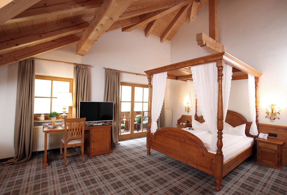 Hotel Blaue Gams 24/73