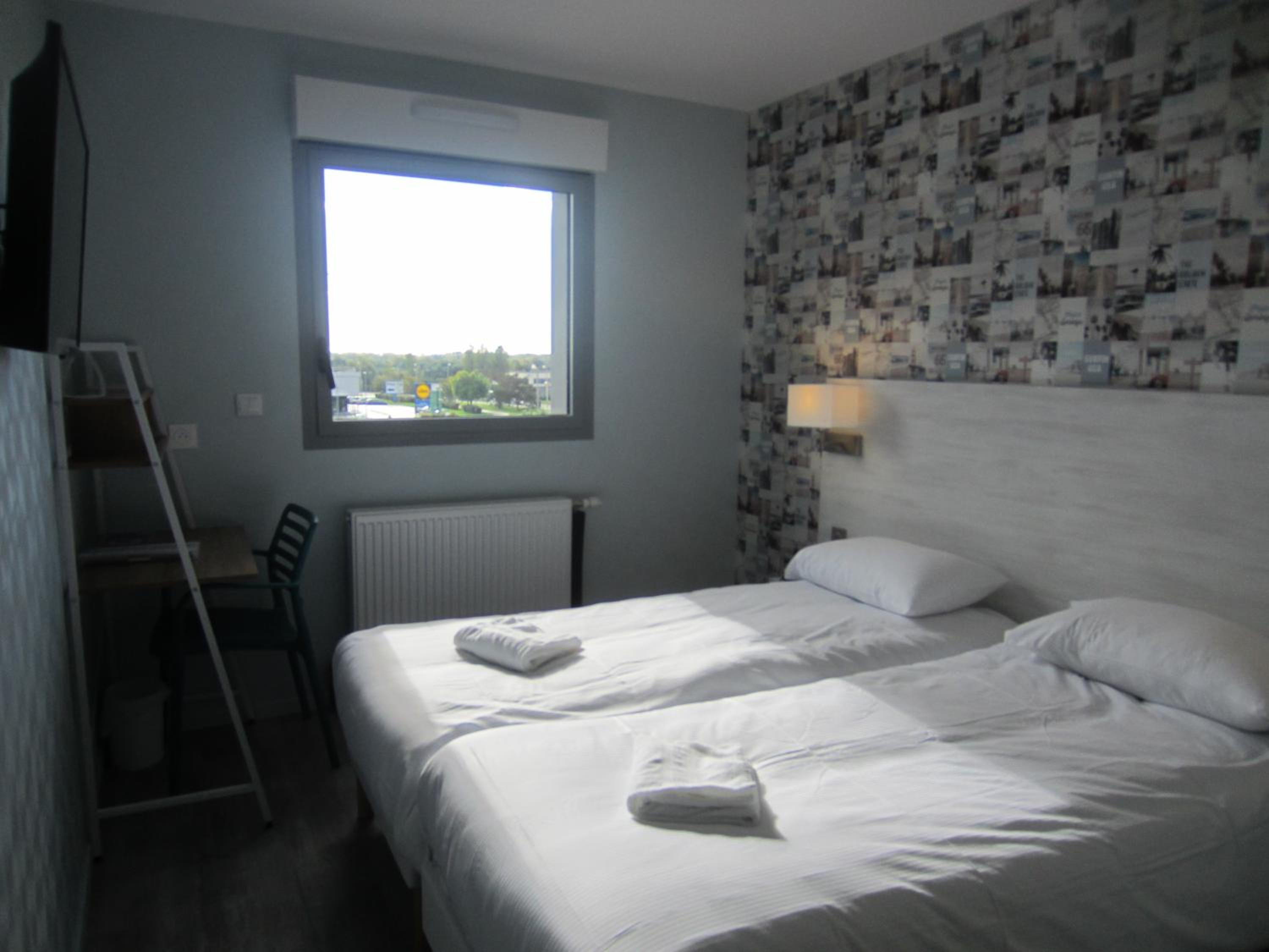 Superior, Twin Beds