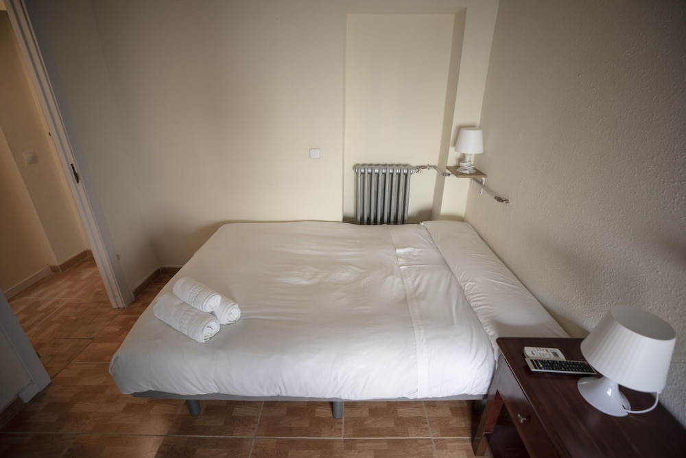 Hostal Los Perales 13/27
