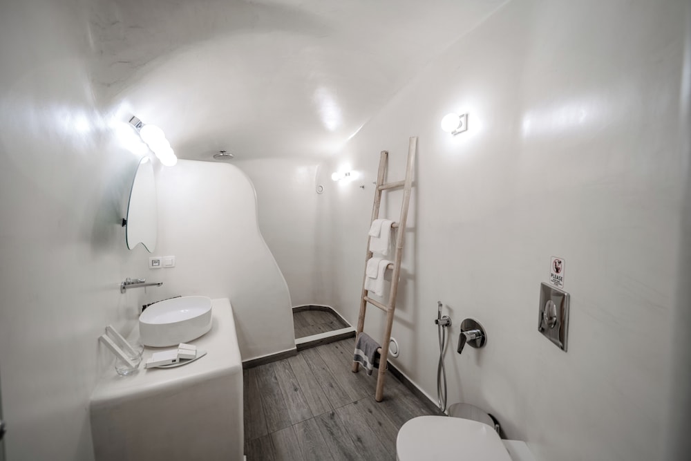 Angel Luxury Suites 45/46