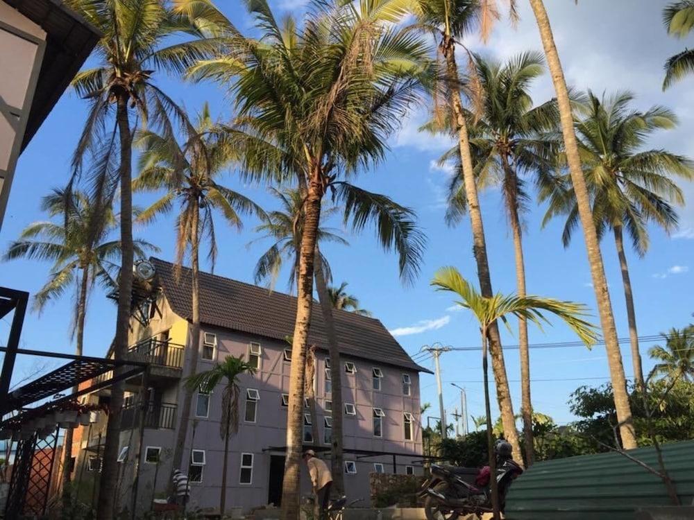 Coco Valley Hotel & Restaurant 1/64