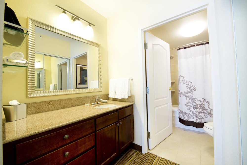 Residence Inn By Marriott Mississauga Arpt Corp Ctr West 6/50