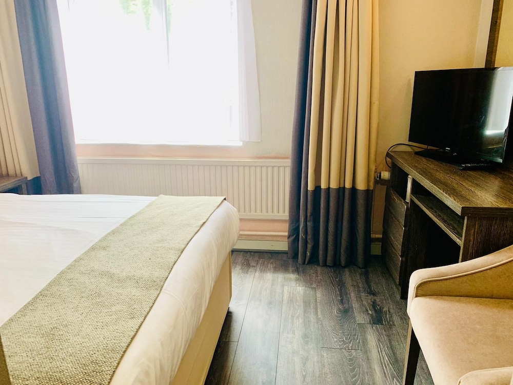 Lily Hotel 25/46