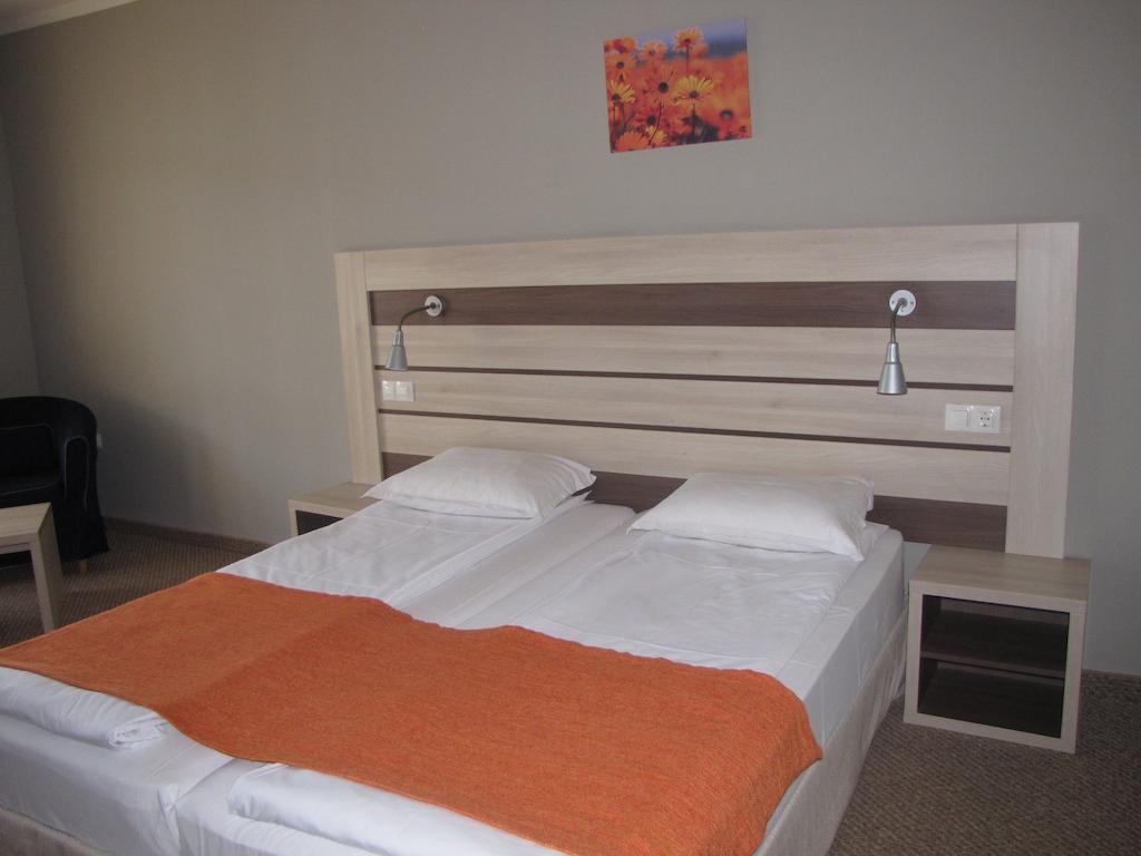 Blue Orange Beach Resort 10/42