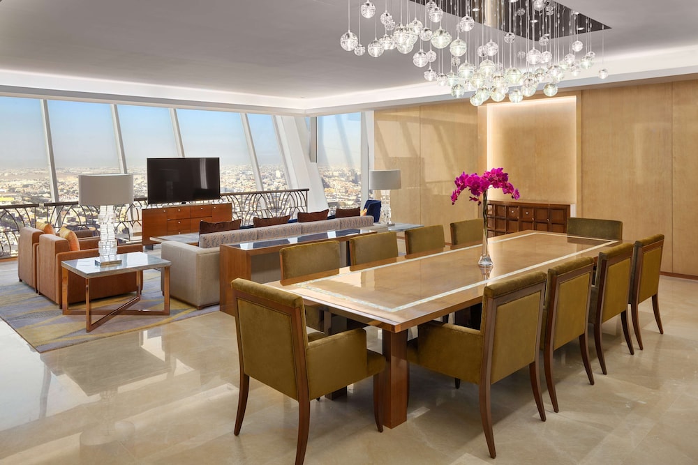 حياة ريجينسي(Hyatt Regency Riyadh Olaya) 55/75