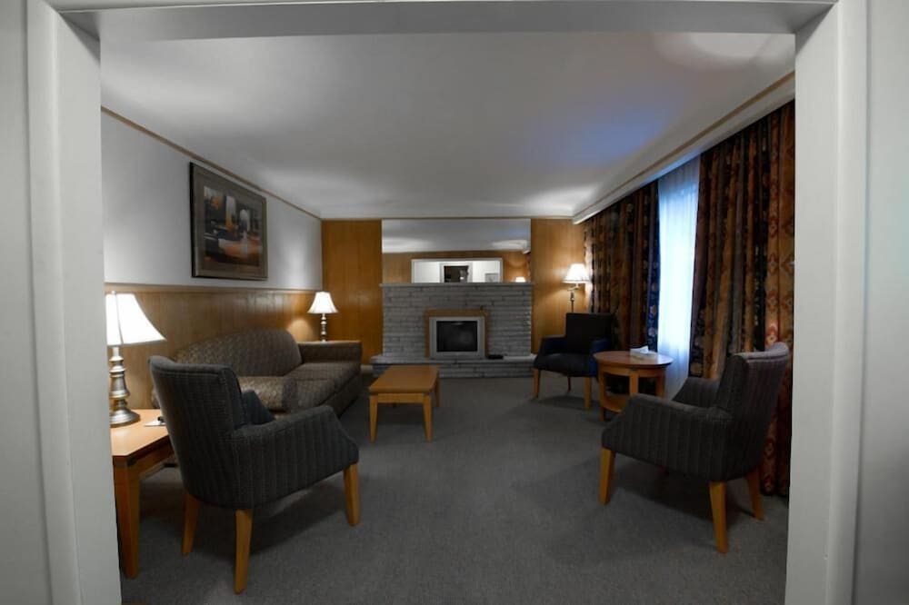 Motel Du Chevalier 28/37