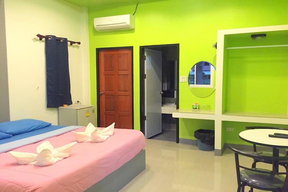 Sea Breeze Resort 14/35