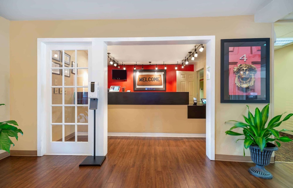 Studio 6 Corporate Extended Stay Philadelphia Malvern Swedesford Rd. PA 6/56