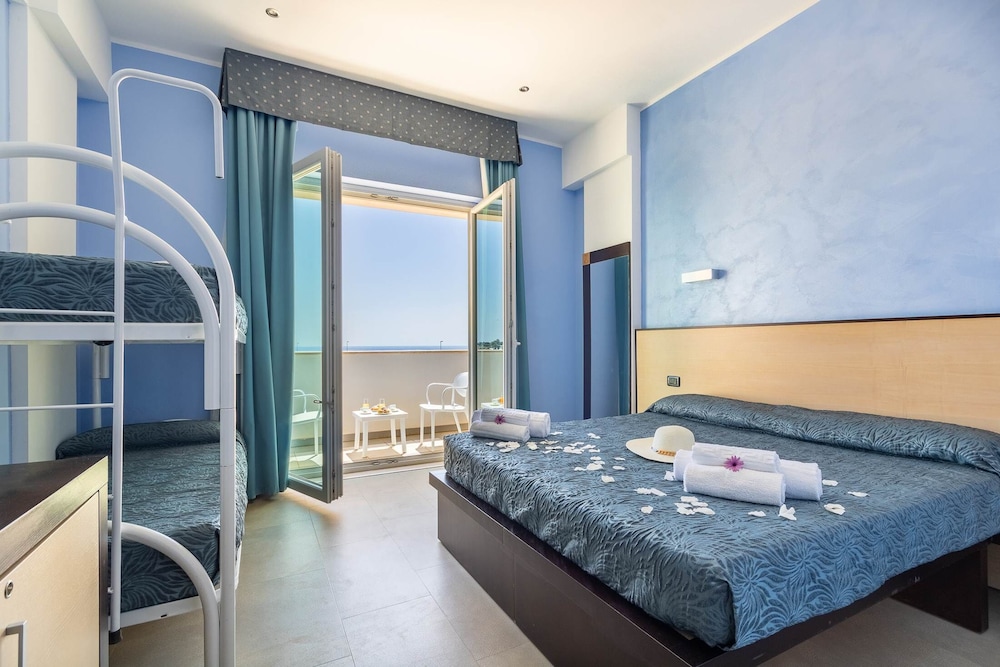 Hotel Jonico 11/50